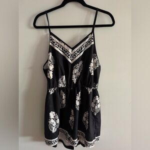 CUPSHE black and white chic feather boho patterned beach romper